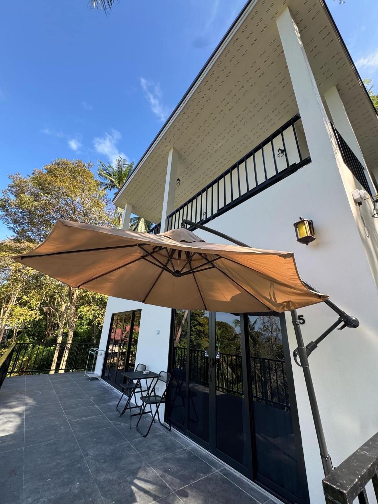 Tanouy Garden Villa Baan Khai Eksteriør billede